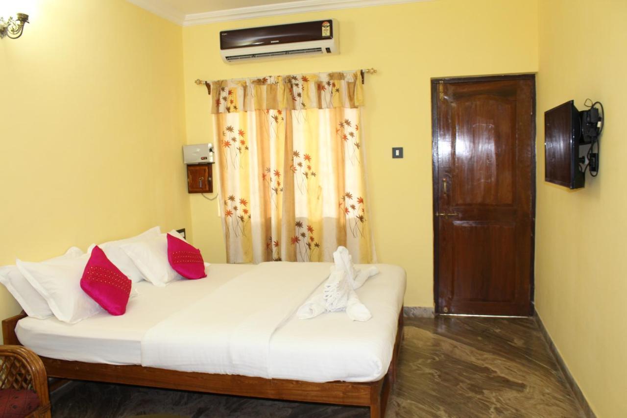 Sea View Resort Patnem Beach Esterno foto