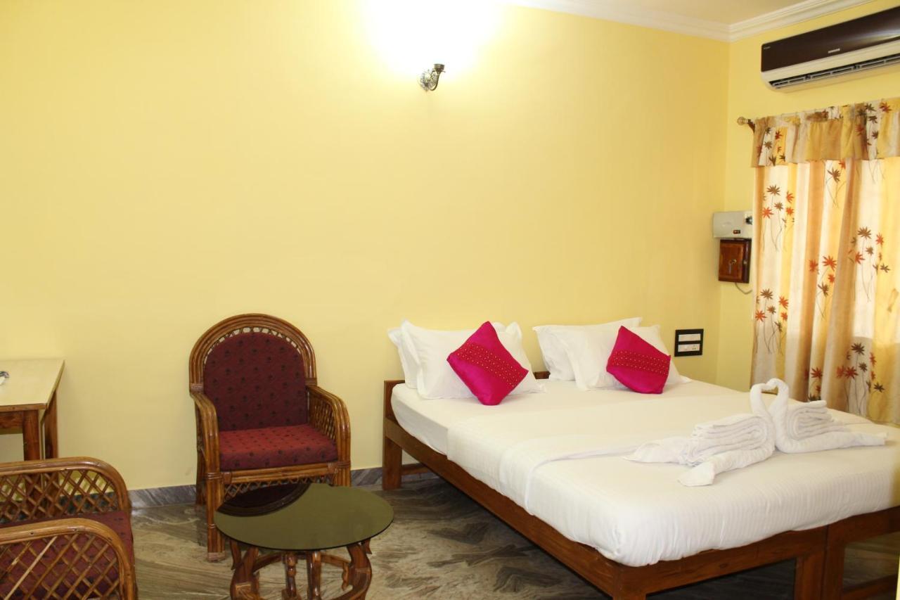 Sea View Resort Patnem Beach Esterno foto